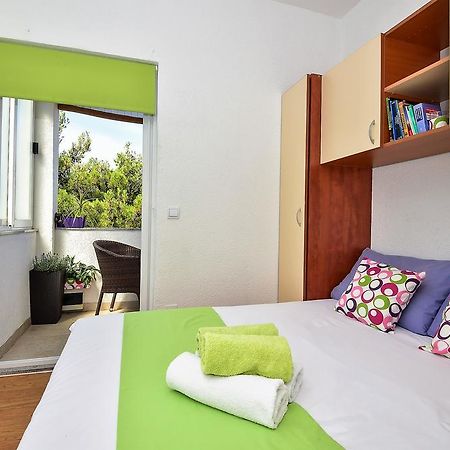 Apartment Borna Макарска Екстериор снимка